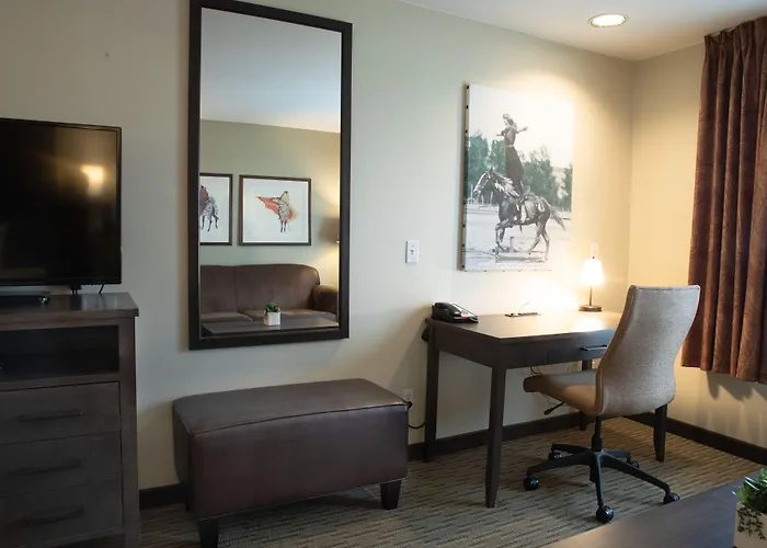 Oxford Suites Pendleton